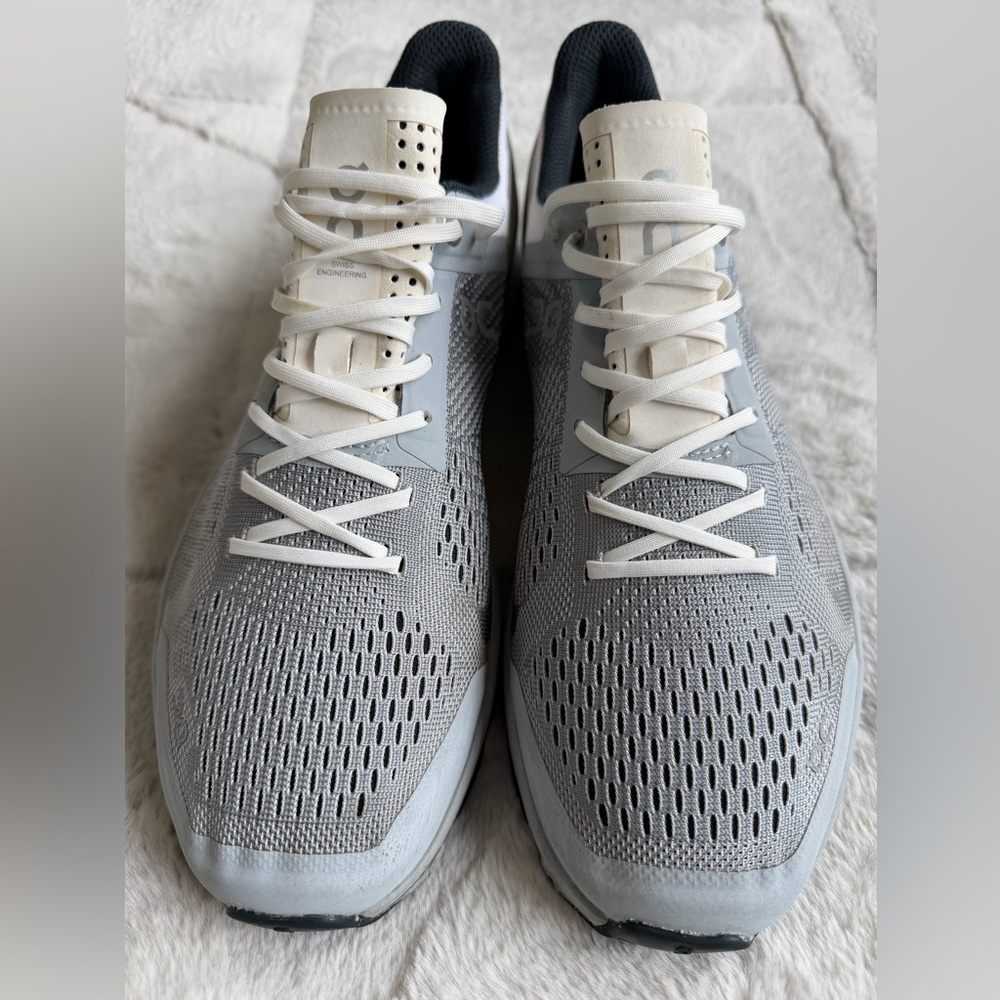 $160 On Cloudsurfer CloudTec Running Shoes Sneakers Gray White Black 9 - Picture 3 of 9